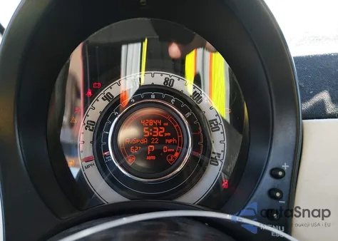 2012 Fiat 500 Lounge z USA, uszkodzony, nr VIN 3C3CFFCR8CT316234